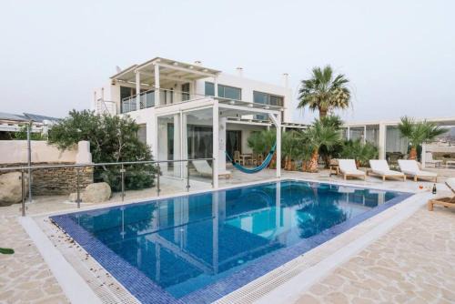 Kalamaki Villa | Villa Olympia in the palm trees
