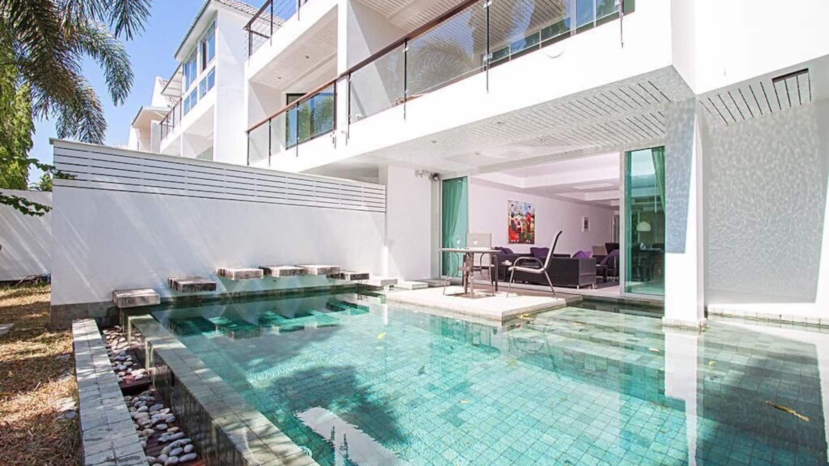 Kathu House | Villa on 3 floors, private pool, 10 mins to Patong beach, shopping & nightlife.