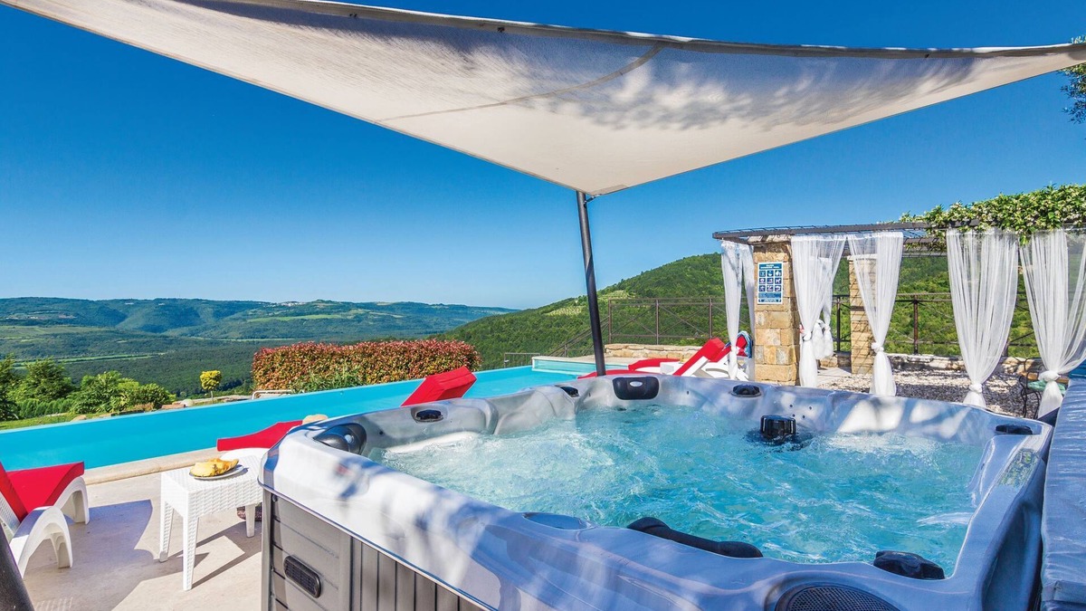 Golubici Villa | Villa Over the Hill Top