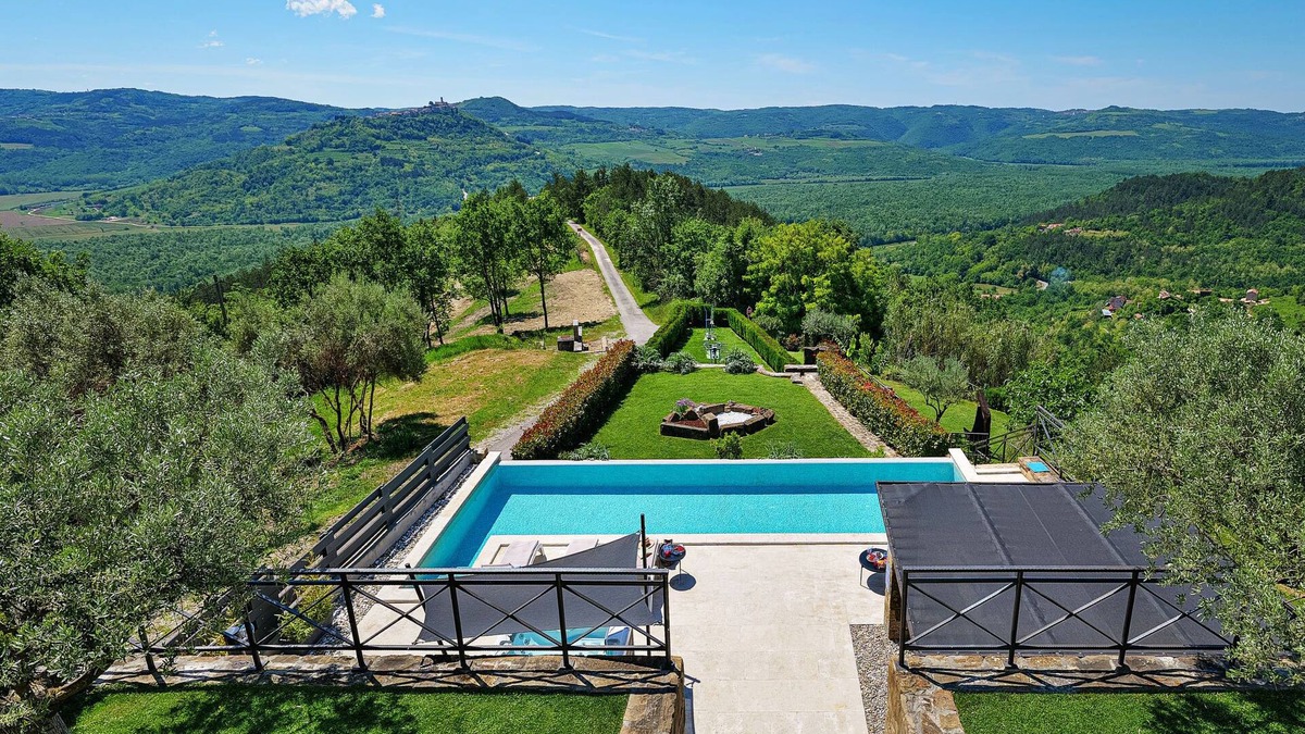 Golubici House | Villa Over the Hilltop by Interhome