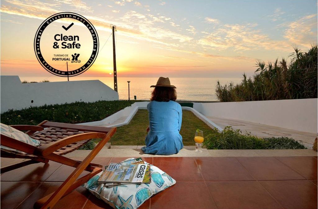 Magoito House | Villa over the Ocean in Magoito-Sintra