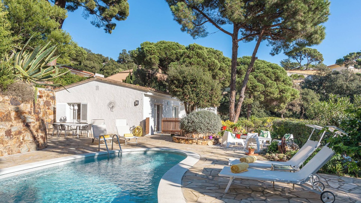 Tossa de Mar Villa | Villa 'Palmera' with Wi-Fi