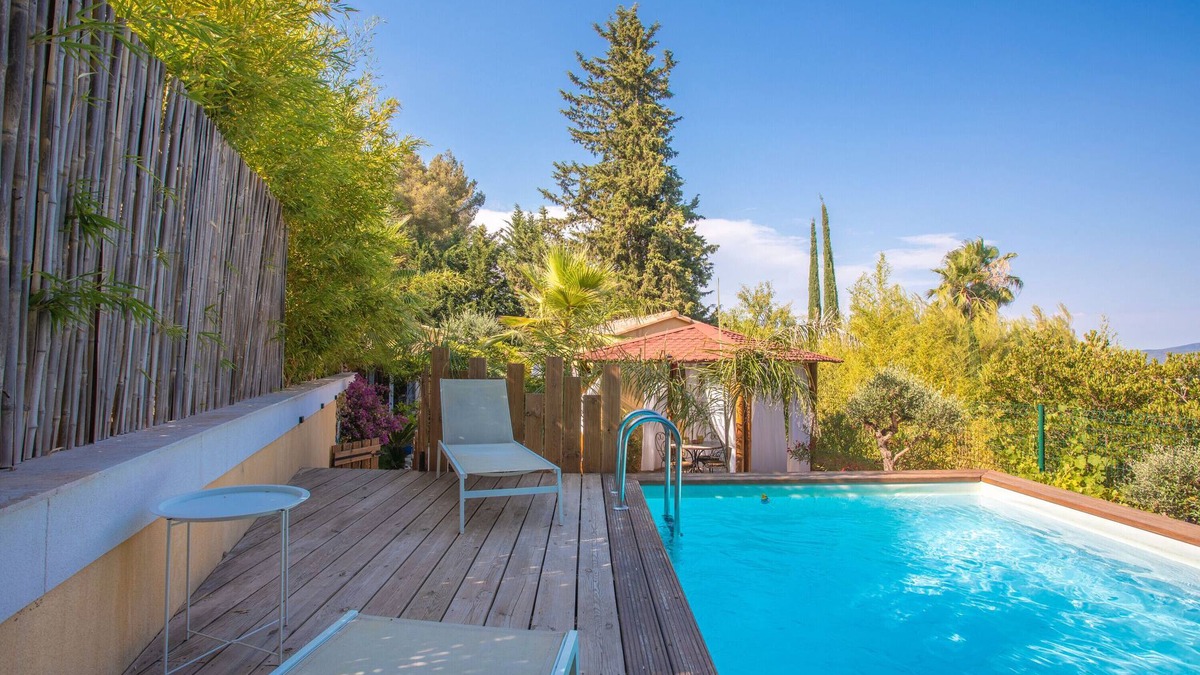 Cuers Villa | Villa 'Palmiers En Couleurs' with Mountain View, Private Pool and Wi-Fi