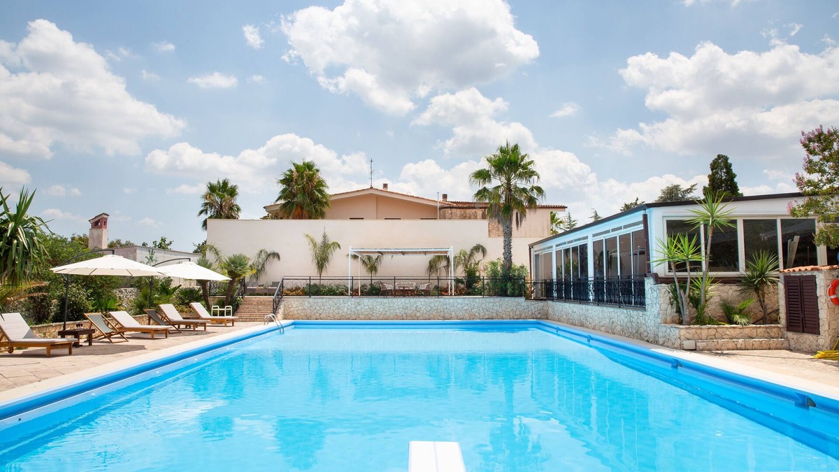 Ruffano Villa | Villa Palmizi with private pool, 6 bedrooms, 8 bathrooms in the heart of Salento