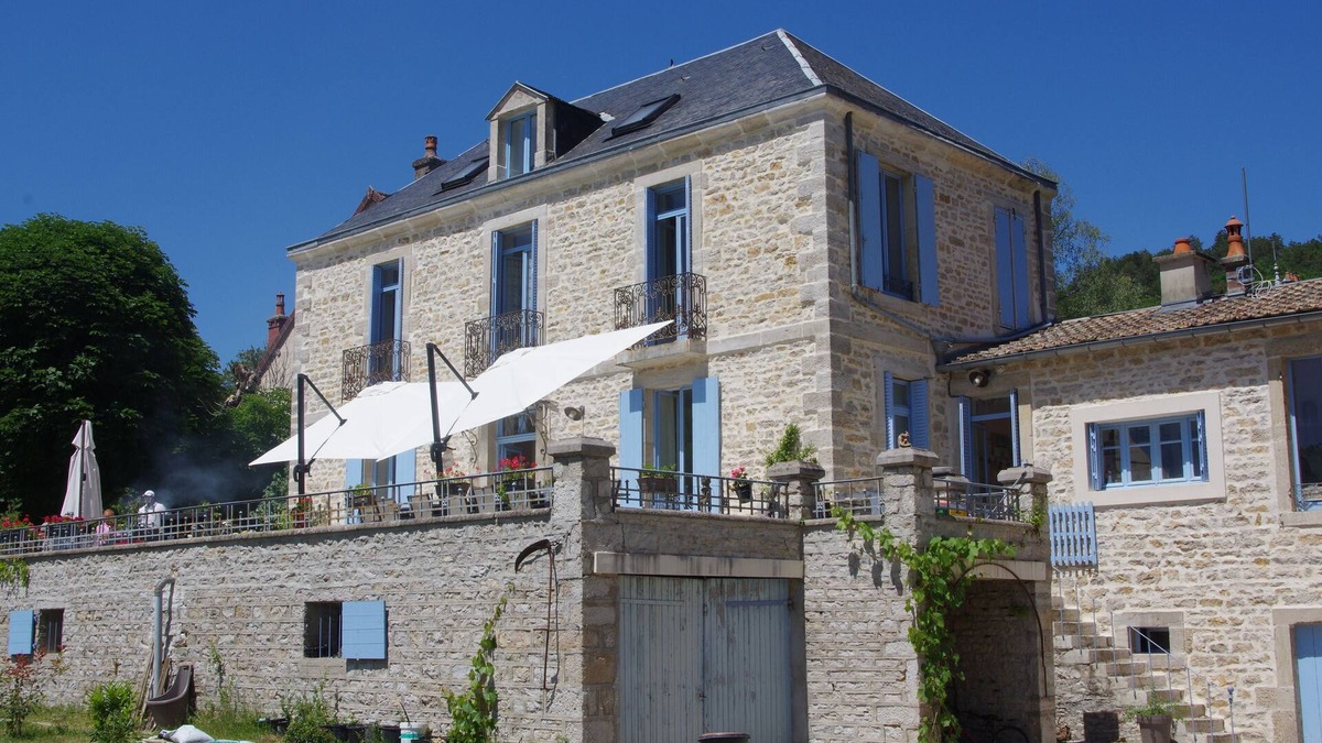 Barbirey-sur-Ouche House | Villa Panama