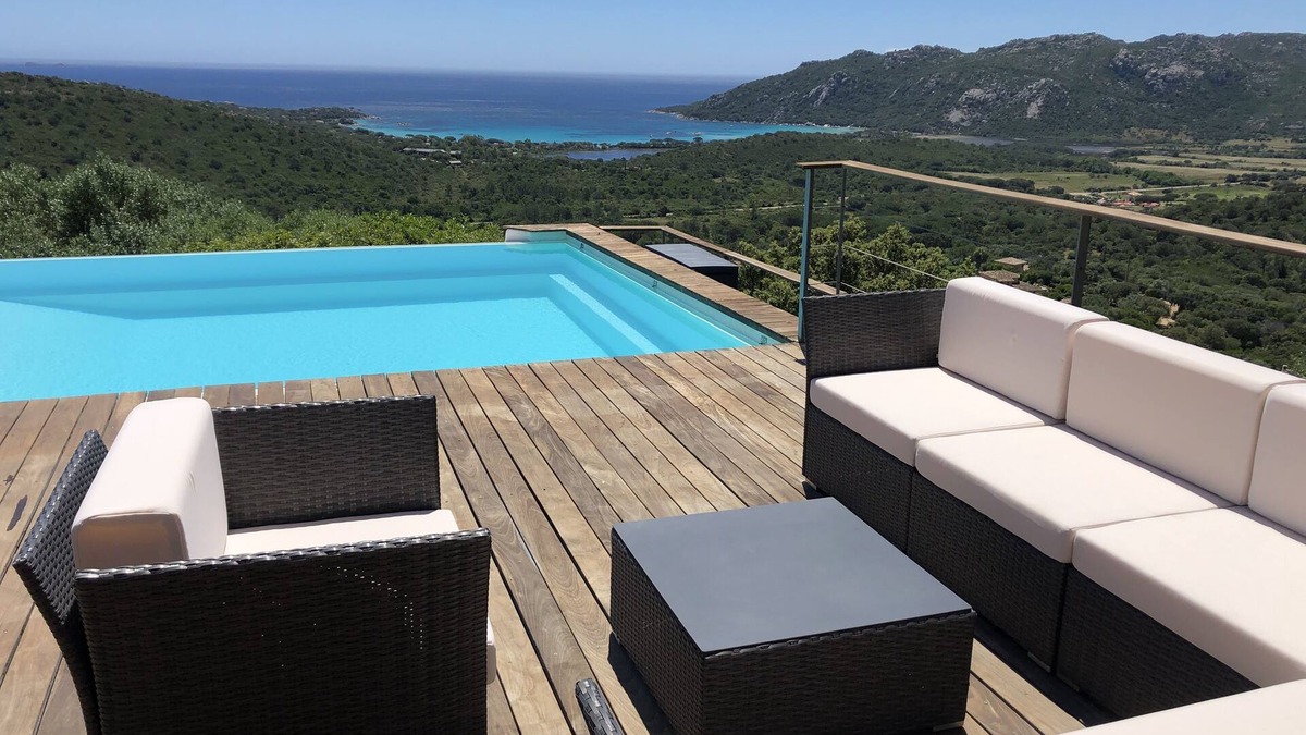 Santa Giulia Villa | Villa panoramic view
