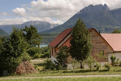 Saint-Jorioz Villa | Villa Panoramiqua - Vue 180 sur le Lac d'Annecy et les montagnes