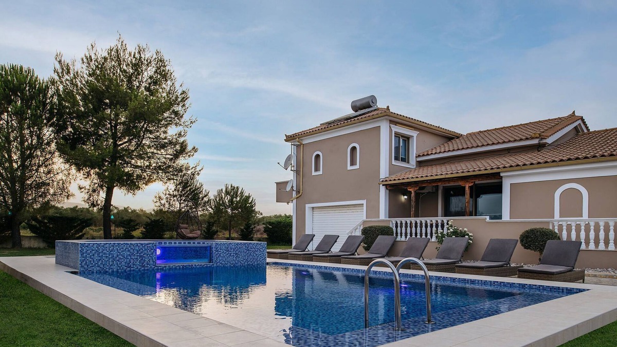 Agrilia Villa | Villa Paradise with Private Pool