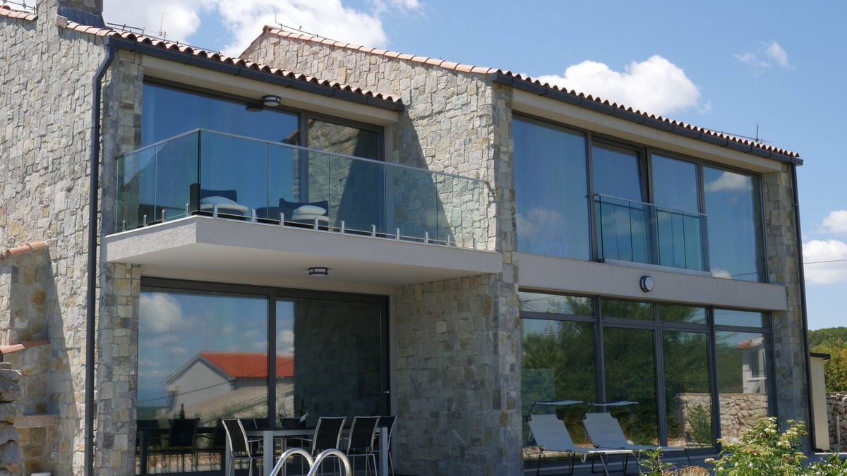 Vrbnik House | Villa Paradise with pool and sea views, beautiful, 7 people