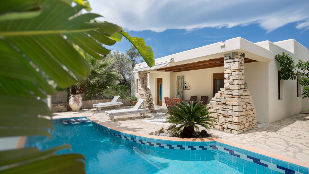 Sivas Villa | Villa Paradisos 1 with private pool, wireless, satellite TV, in a quiet idyll