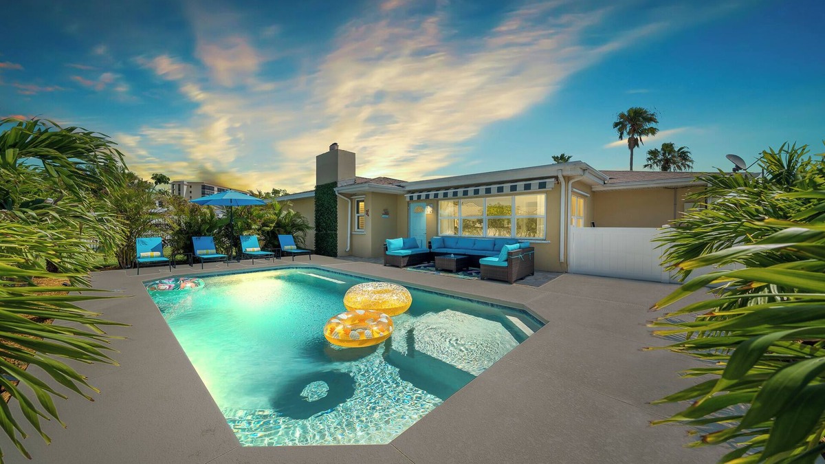 Seacoast Shores House | Villa Paradisus. Heated Pool! 6 min to the beach
