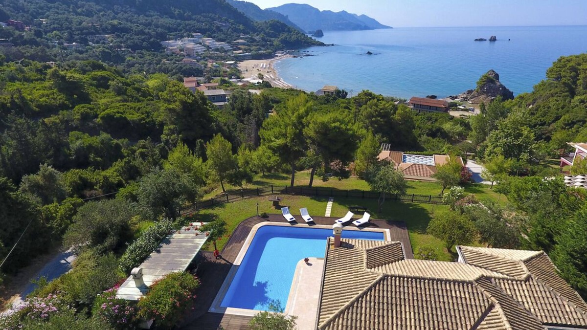 Pelekas Villa | Villa Pasiphae - Two Bedroom Villa, Sleeps 6