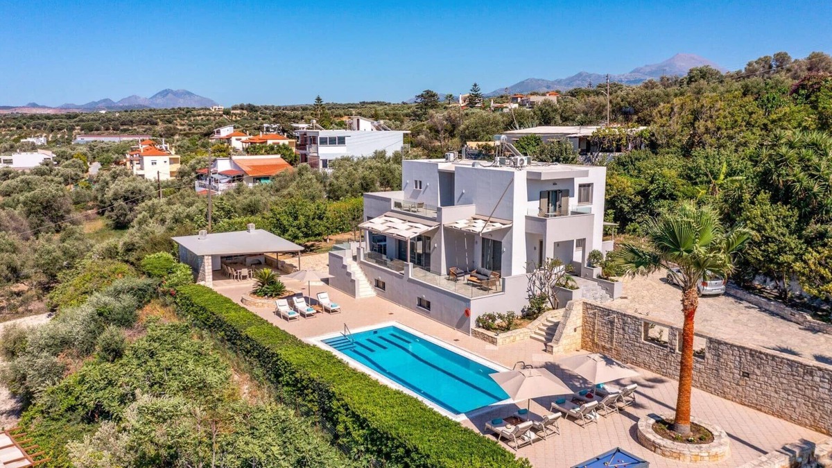 Pigianos Kampos Villa | Villa Patra by Villa Plus