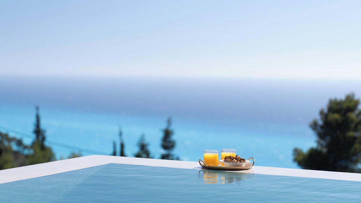 Evgiros Villa | Villa Pefko: Forest retreat near top beaches – private & serene