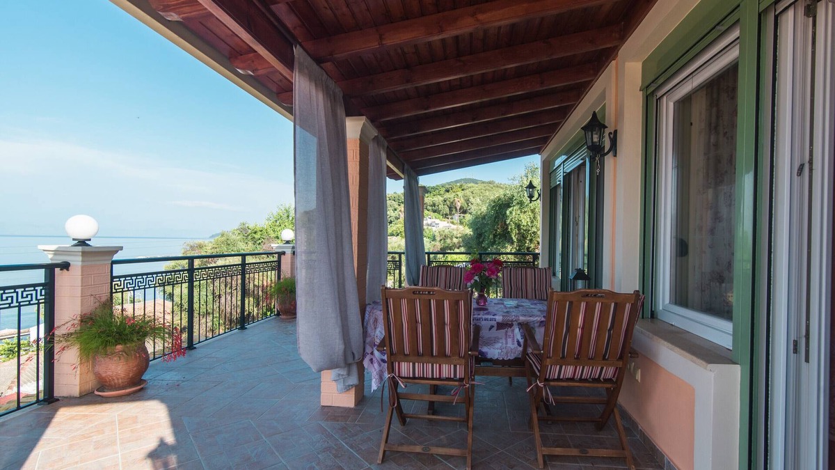 Messonghi Apartment | 'Villa Pepy Luxury Apartment' with Mountain View, Garden & Wi-Fi