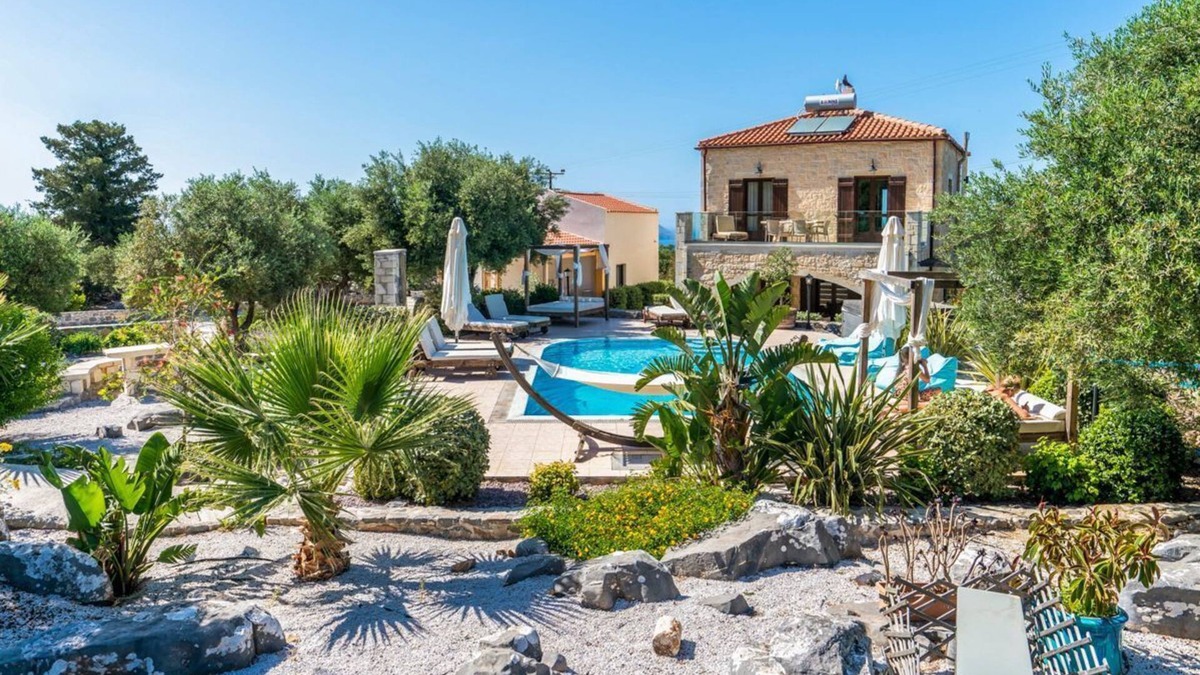 Apokoronas Villa | Villa Peristeri - Six Bedroom Villa, Sleeps 18