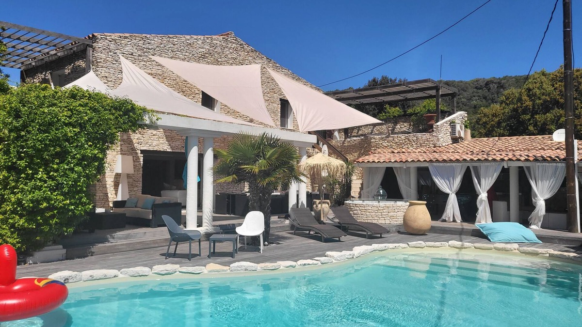 Bonifacio Villa | Villa Petra Bianca Private swimming pool. 10 minutes walk from Bonifacio harbour.