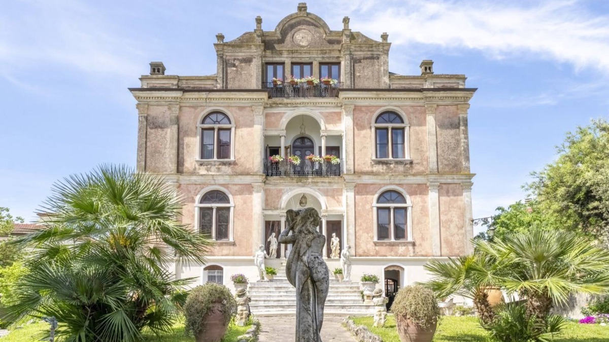 Caprona Apartment | Villa Petri - luxory apartment in Villa
