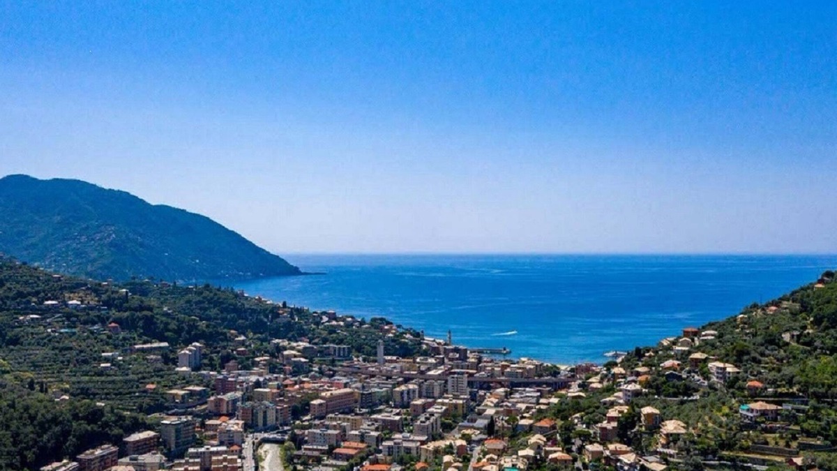 Recco Villa | Villa Pia in Recco with 12 beds and swimming pool