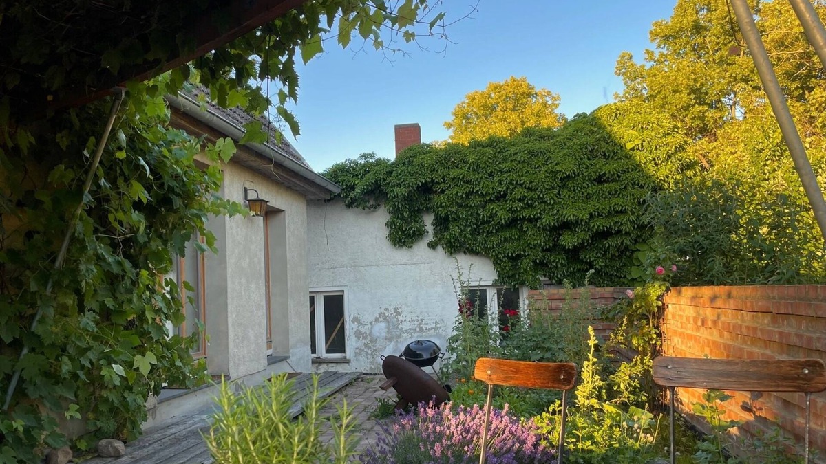 Pinnow House | Villa PINNOW in the orchard