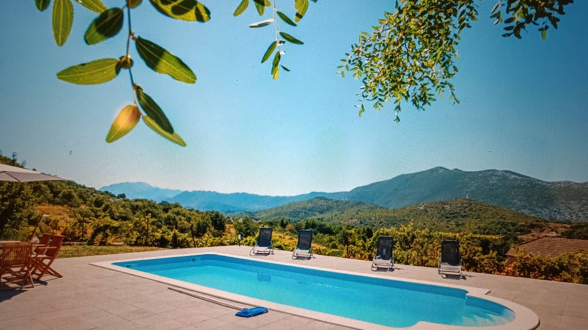 Gata Apartment | Villa Pocelje a beautiful view of nature and sea.