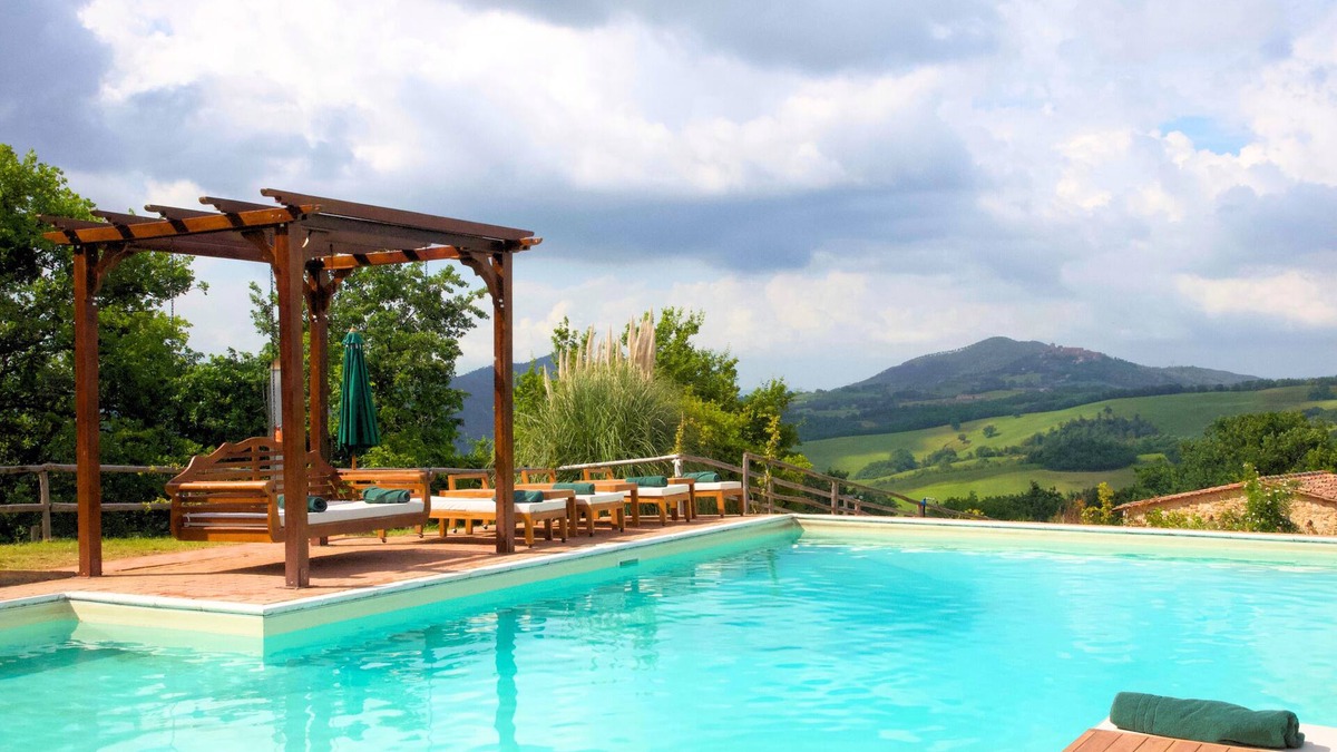 Radicondoli Villa | Villa Poggialto, breathtaking views, large pool and private spa in luxury