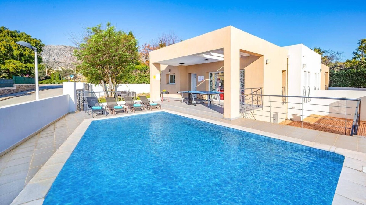 Beniarbeig Villa | Villa Pomera Dos by Villa Plus