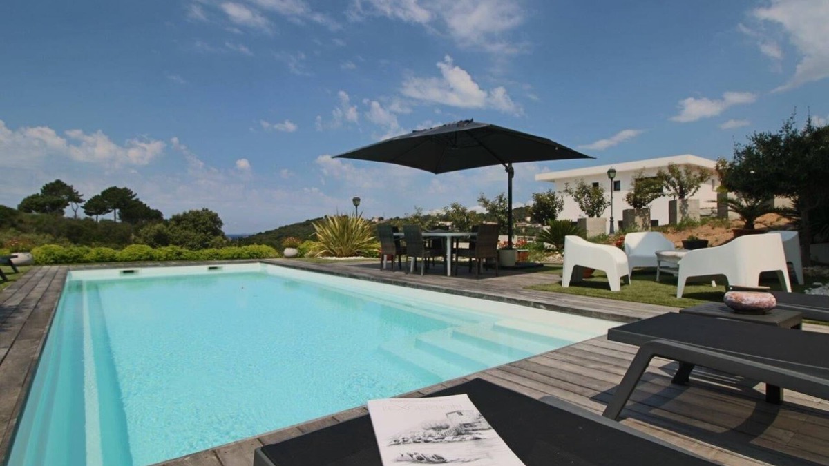Pietrosella Villa | Villa pool sea view
