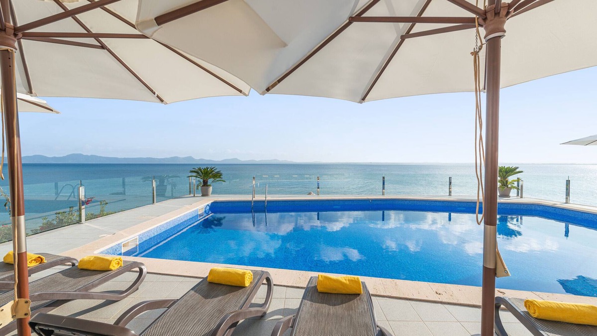 Alcanada Villa | VILLA PRESIDENTE