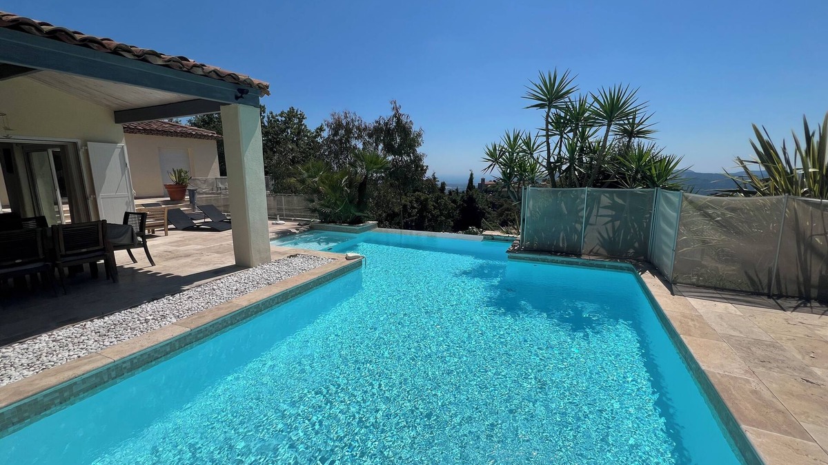 Saint-Vallier-de-Thiey Villa | Villa private pool sea view