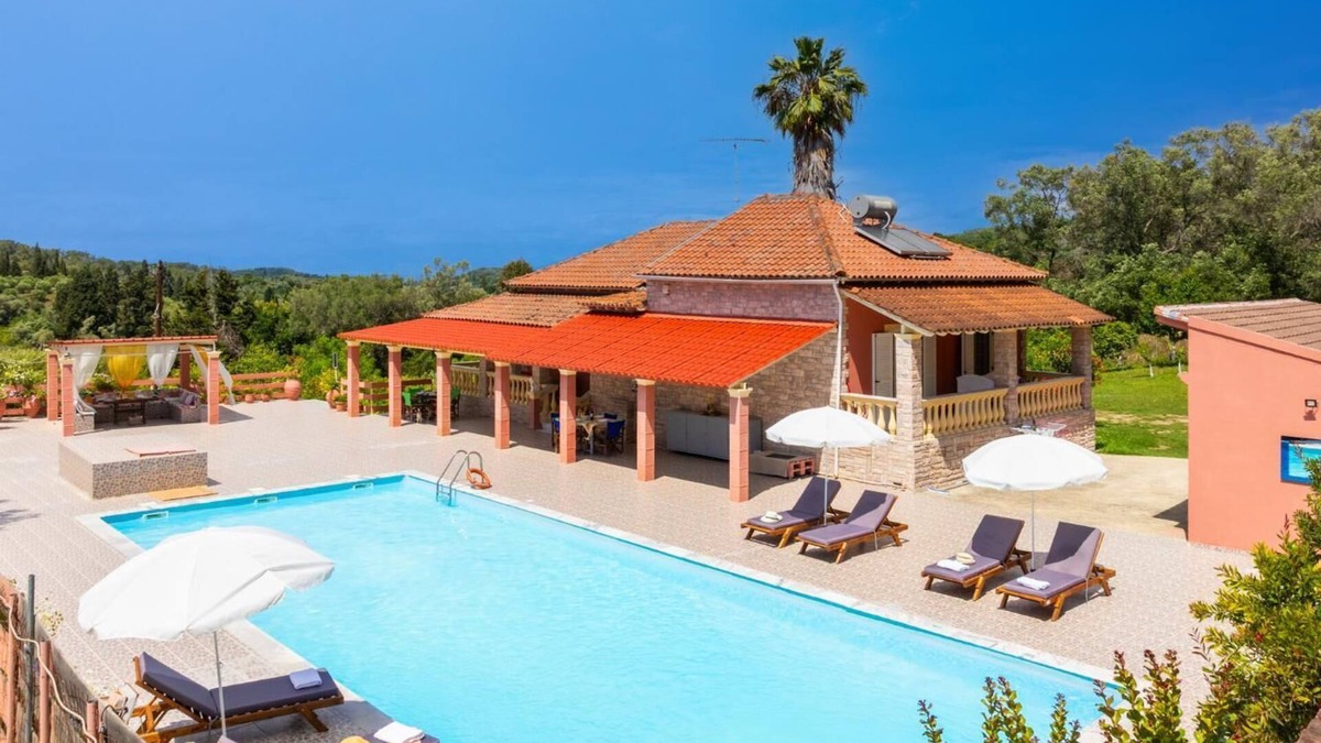 Lefkimmi Villa | Villa Psaropouli Large Private Pool, A/C, WiFi