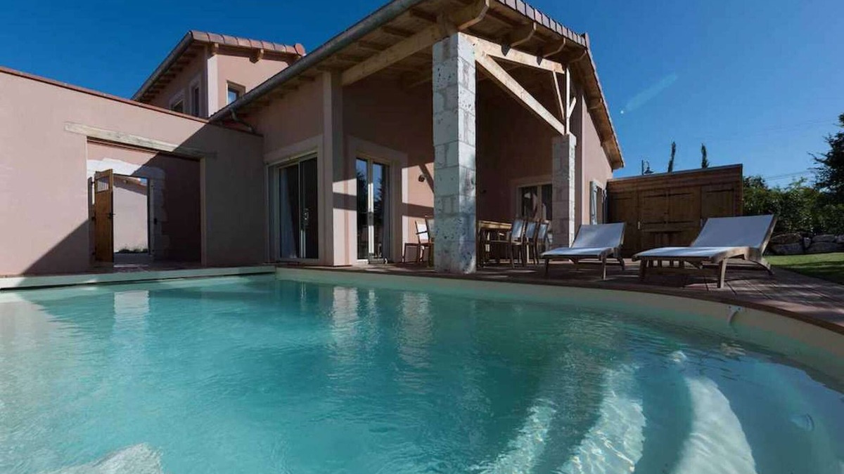 Castelnau-de-Montmiral Villa | Villa Puycelsi - air conditioning & heated swimming pool in a charming estate - VI