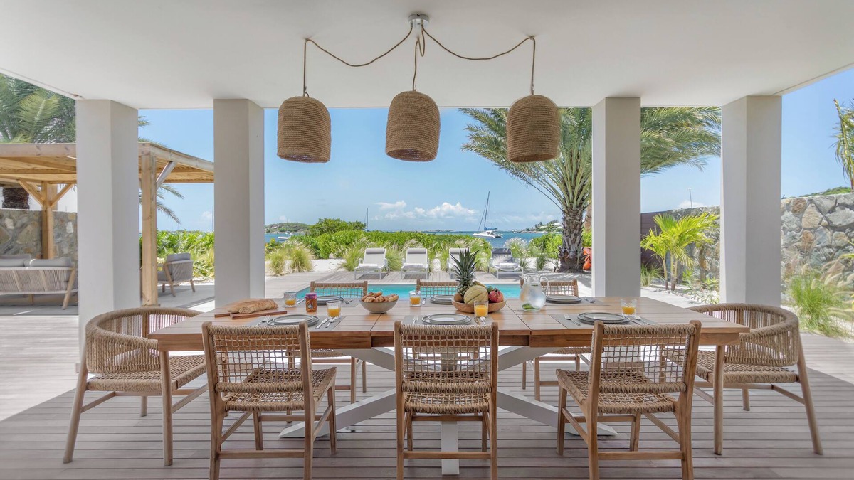 Rambaud Villa | Villa Pure - Waterfront property with water access, swimming pool, AC & kayaks