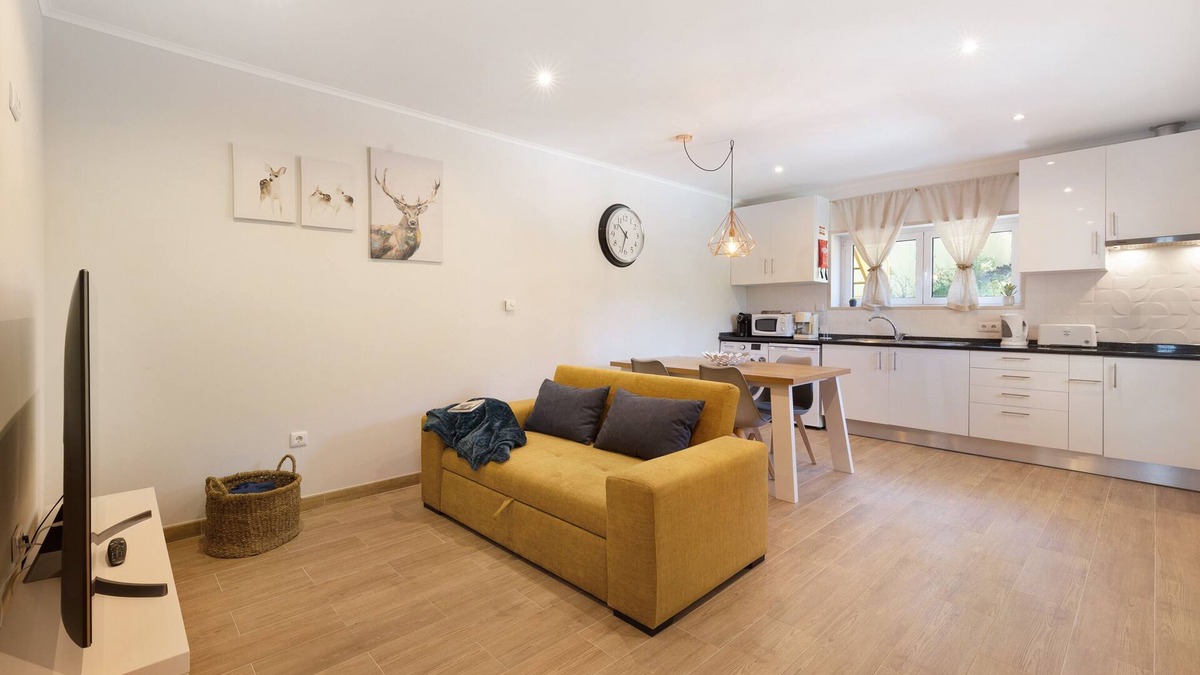 Mafra Villa | Villa "Quinta Vitae" with Garden, Terrace, Balcony & Wi-Fi