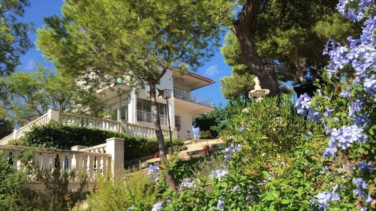 Cunit Villa | Villa Recuerdo - Spanish villa with sea view and pool - 8 min. to the beach