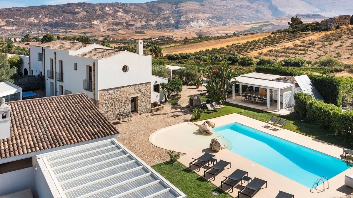 Buseto Palizzolo Villa | Villa Rega - Private villa with pool in Sicily