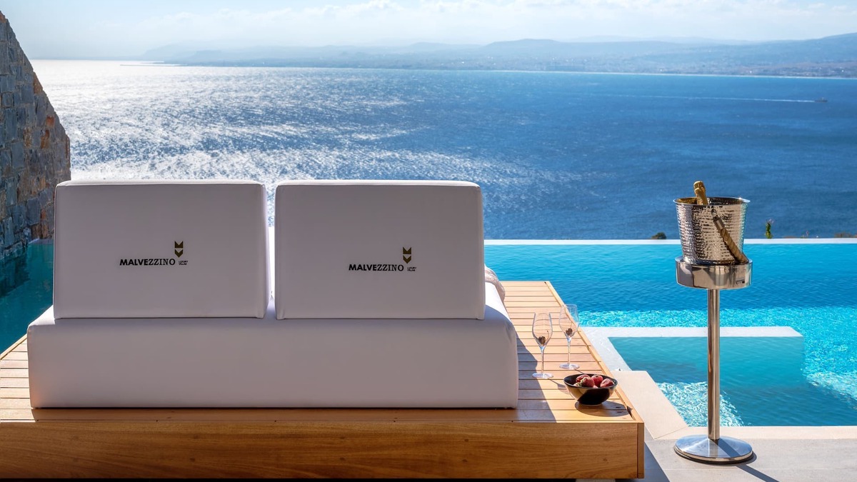 Malevizi Villa | Villa Regina, Minimalist Design & Spa Retreat