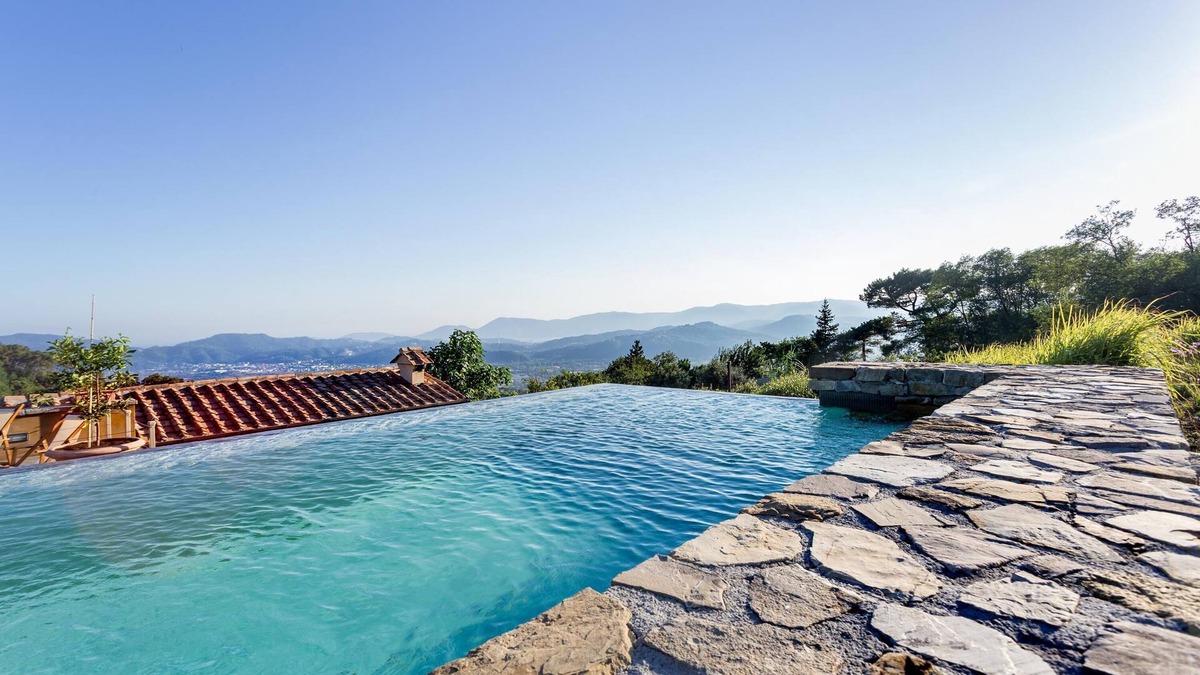Santo Stefano di Magra Villa | Villa 'Relais Ponzano' near Cinque Terre with Sea view, Infinity Pool & Wi-Fi