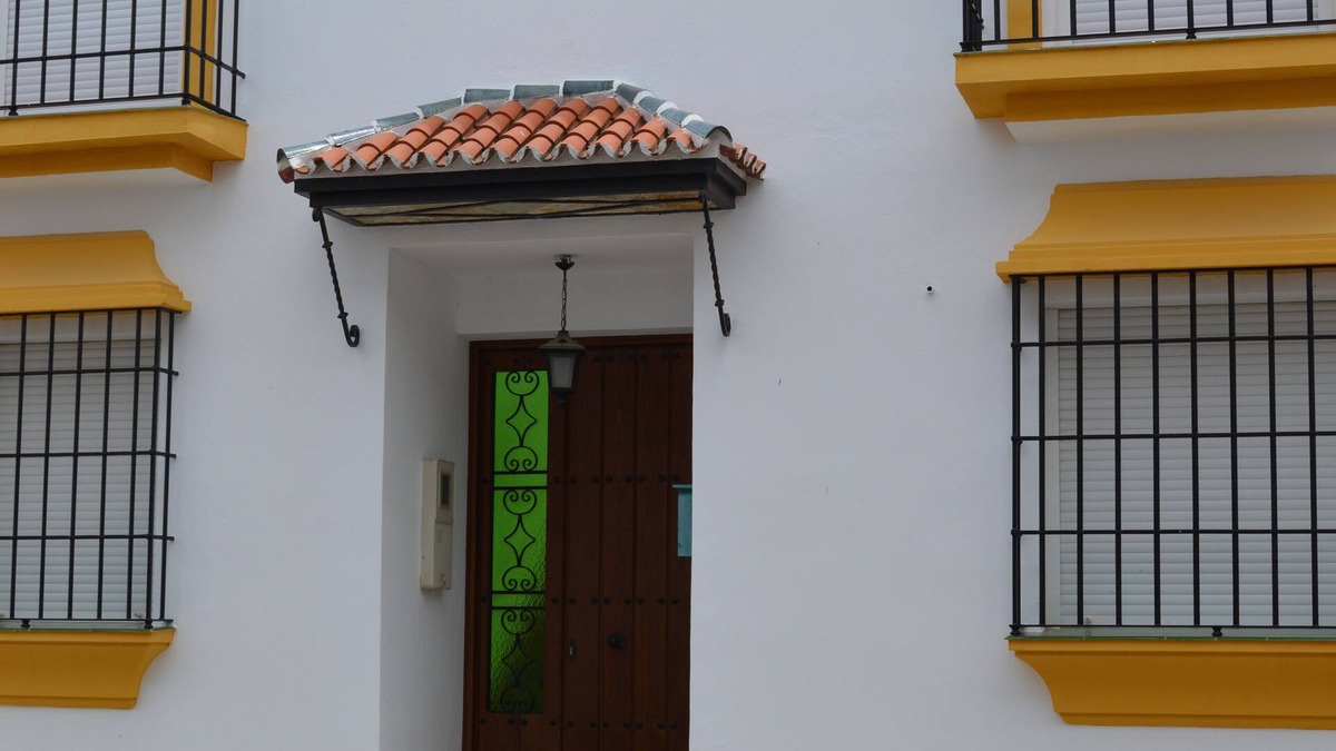 Cuevas del Becerro Cottage | Villa Remedios, whole house located in rural environment.