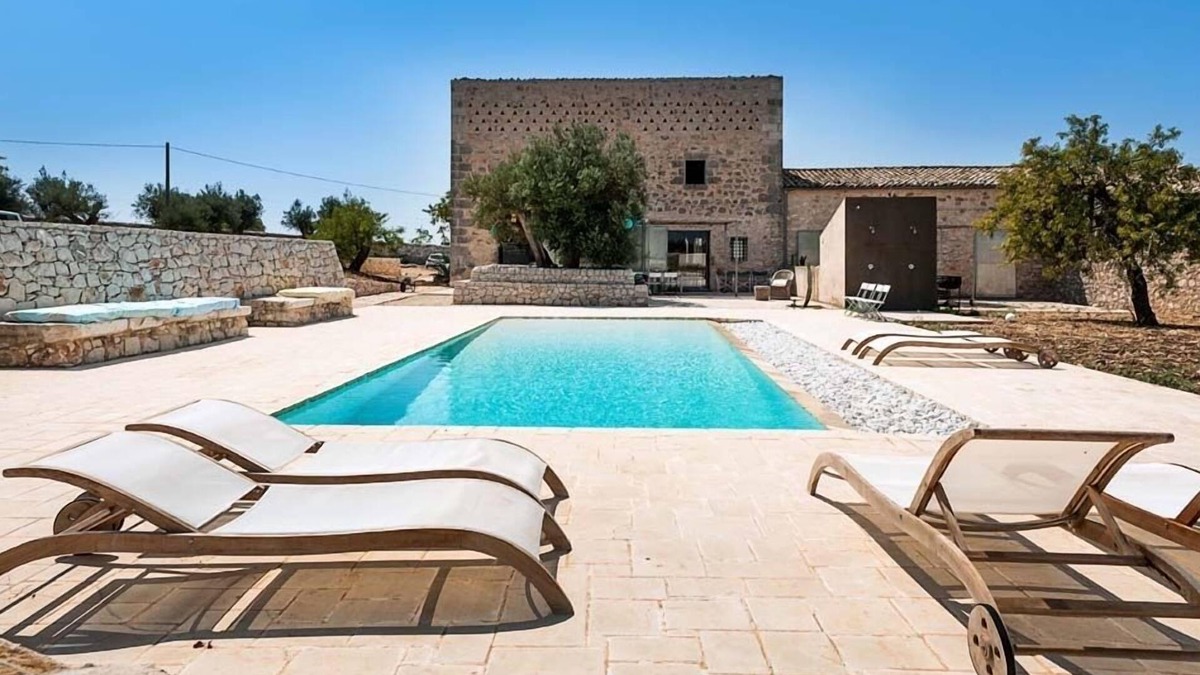 Ragusa Villa | Villa rental in Sicily, vacation rental Sicily, holiday let in Sicily, private villa with pool in Sicily