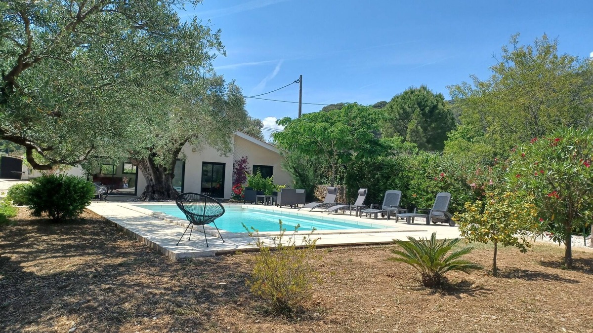 Sollies Pont House | Villa rental SOLLIES PONT