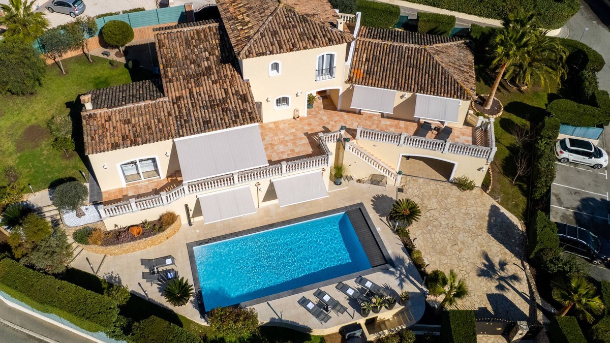 Frejus Villa | Villa Riposa: Dream villa with heated pool