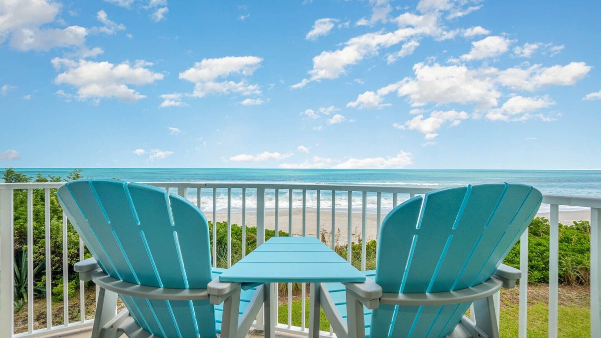 Indialantic Condo | Villa Riviera Direct Oceanfront, Private balcony/Beach, Heated Pool