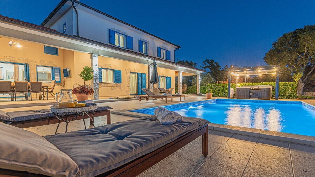 Drnis Villa | Villa Romansa | Adriatic Luxury Villas