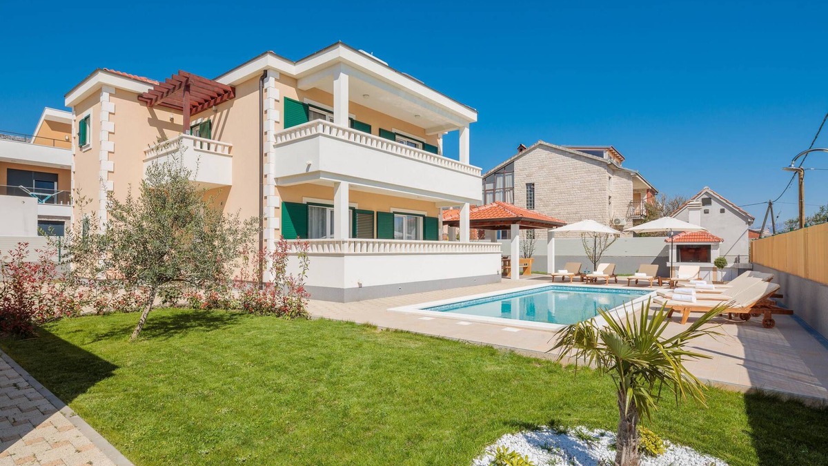 Kastel Novi Villa | Villa Rosa Ventorum - a comfortable luxury holiday house near Split
