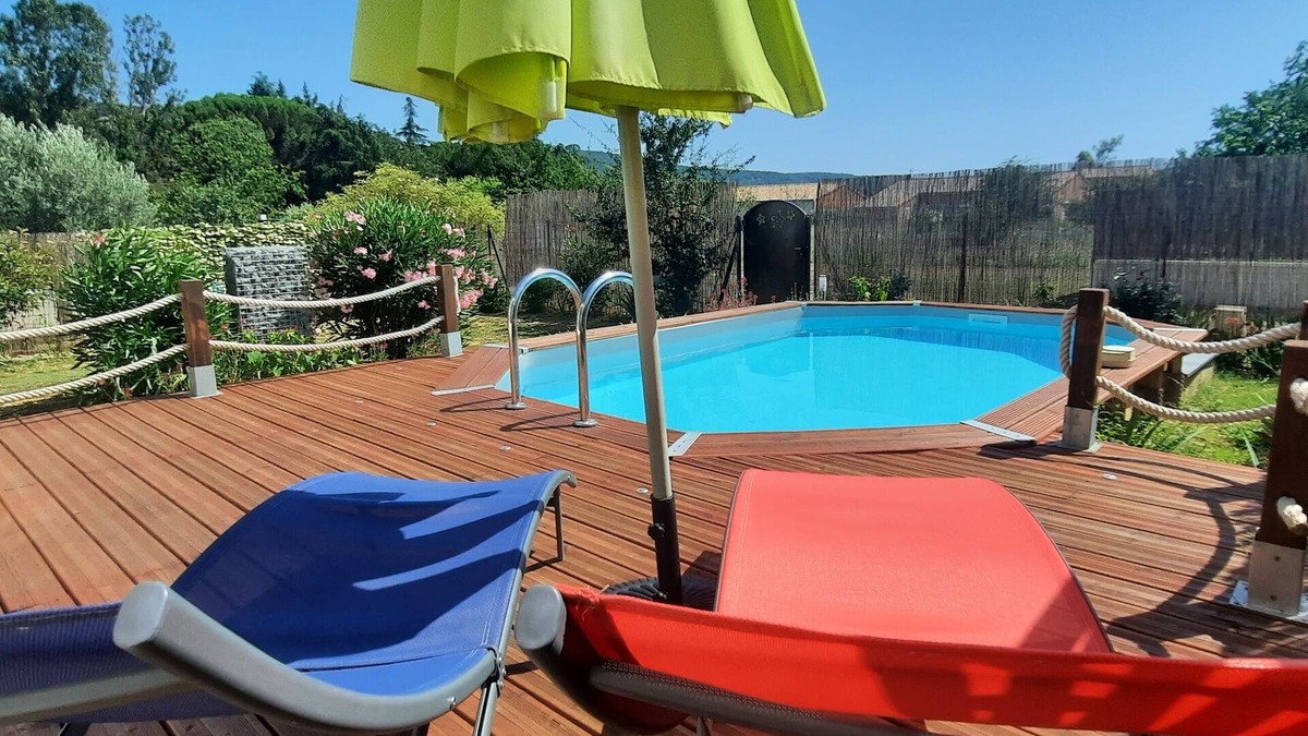 Lagorce House | Villa Rose Piscine Privée/climatisée Vallon Pont D'arc