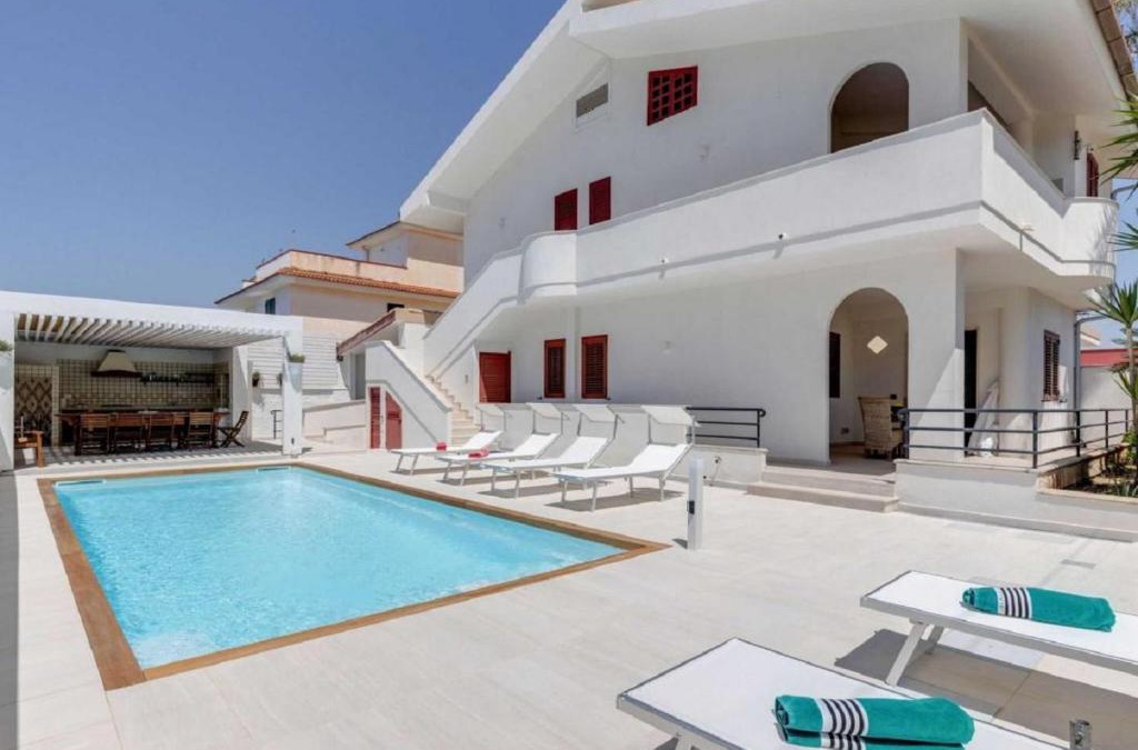Santa Maria del Focallo Villa | Villa Rosimeli