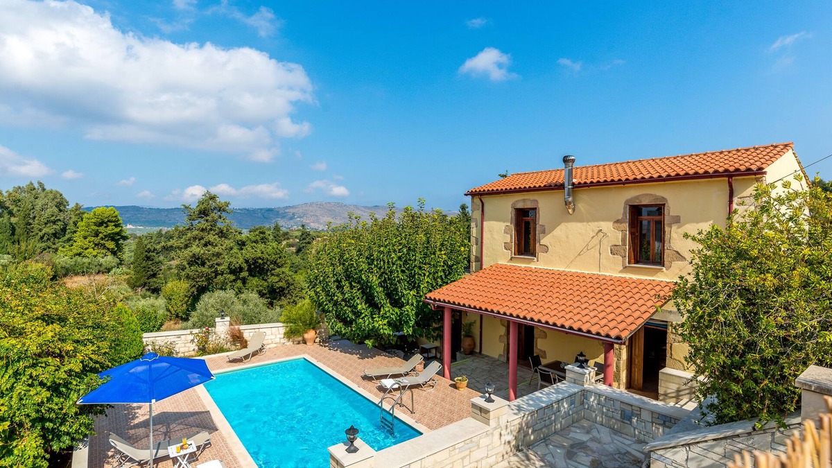 Maza Villa | Villa Roussa, beautiful stone villa in traditional village Maza