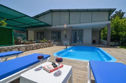 Seydikemer Villa | Villa Roza