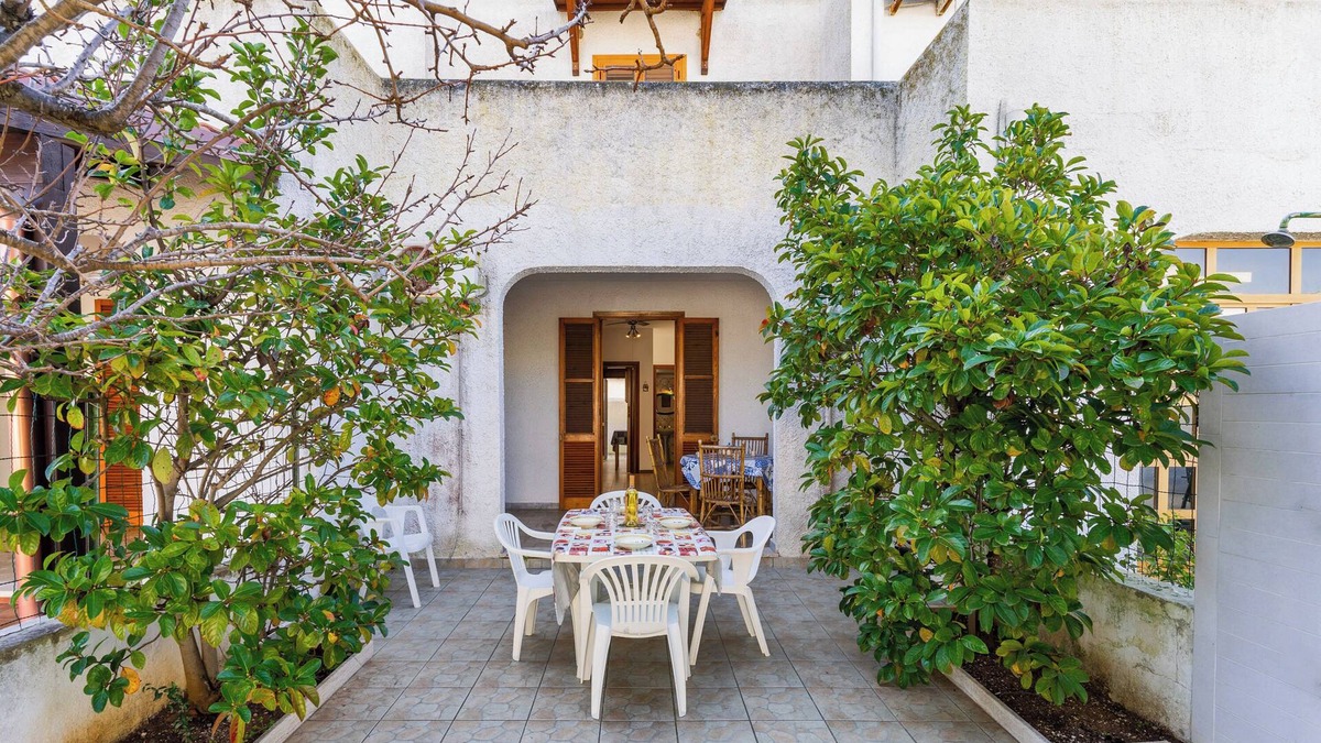 Scala di Furno Villa | Villa 'Sabrina Con Piscina' with Shared Pool, Private Terrace and Air Conditioning